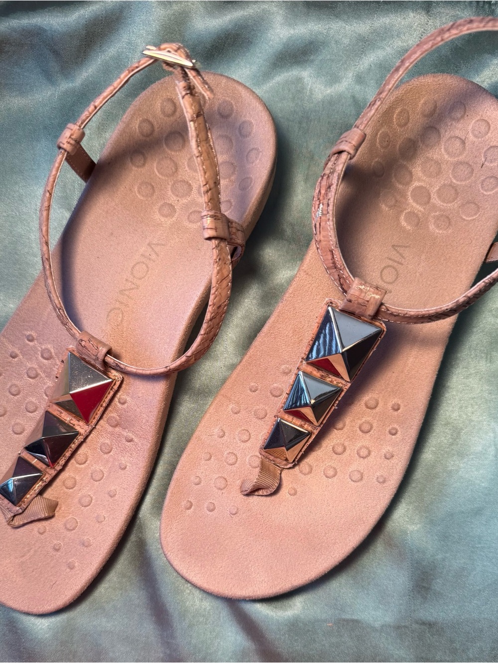 Vionic T-Strap Sandals